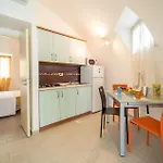 2 Bedroom Gorgeous In Vakantiehuis