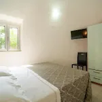 2 Bedroom Gorgeous In Vakantiehuis Sciacca
