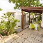 2 Bedroom Gorgeous In Vakantiehuis Sciacca