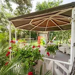 2 Bedroom Gorgeous In *