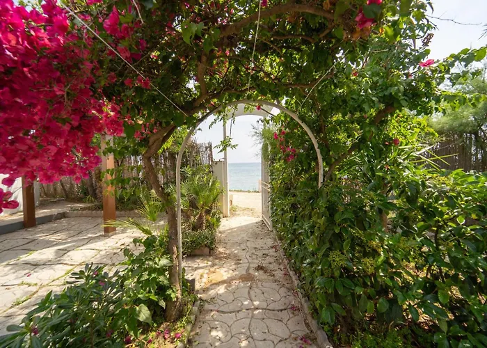 2 Bedroom Gorgeous In *